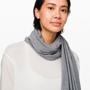 Lululemon Gray Herringbone Scarf